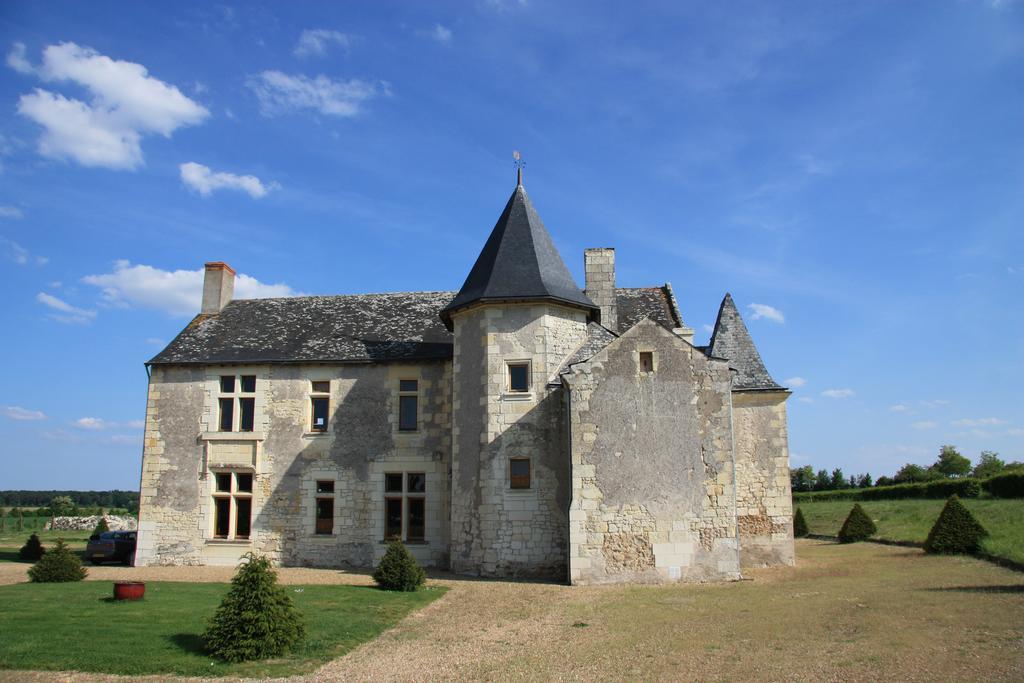 Manoir Du Bois Noblet Bed and Breakfast Louerre Exteriör bild