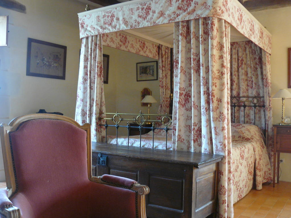 Manoir Du Bois Noblet Bed and Breakfast Louerre Rum bild