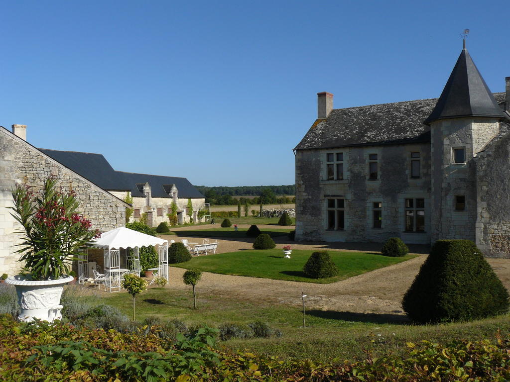 Manoir Du Bois Noblet Bed and Breakfast Louerre Exteriör bild