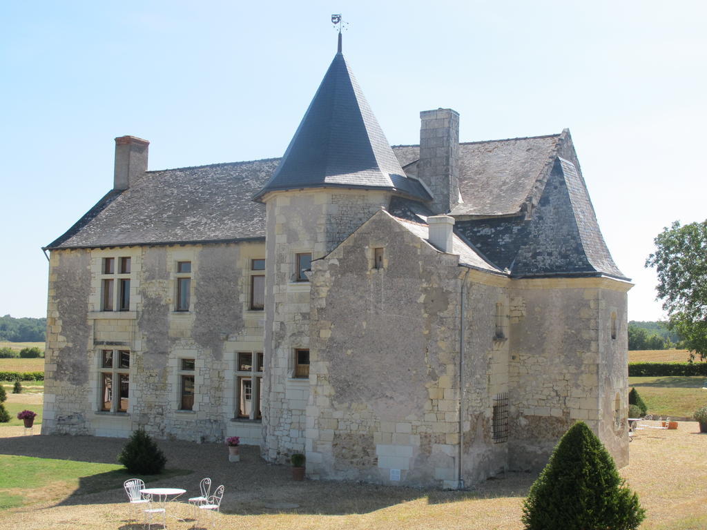 Manoir Du Bois Noblet Bed and Breakfast Louerre Exteriör bild