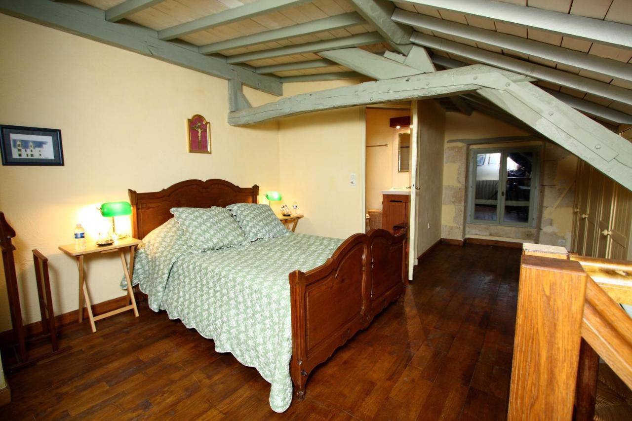 Manoir Du Bois Noblet Bed and Breakfast Louerre Exteriör bild